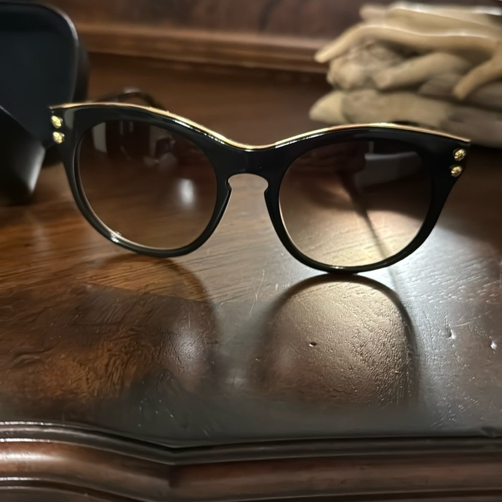 Coach sunglasses with case